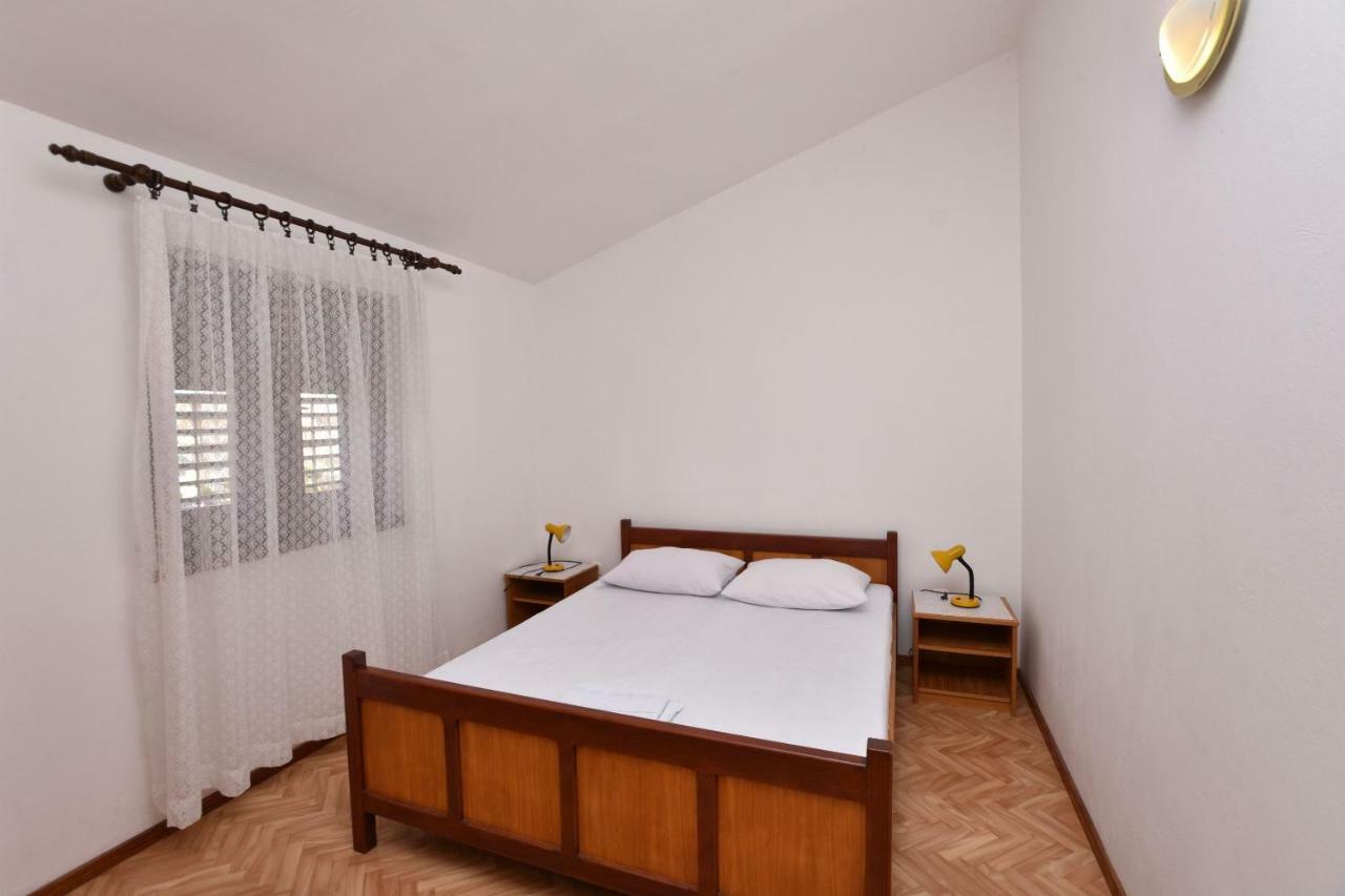 Apartment Damir Primosten Ngoại thất bức ảnh