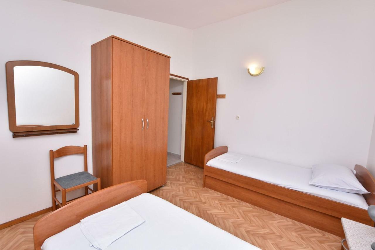 Apartment Damir Primosten Ngoại thất bức ảnh