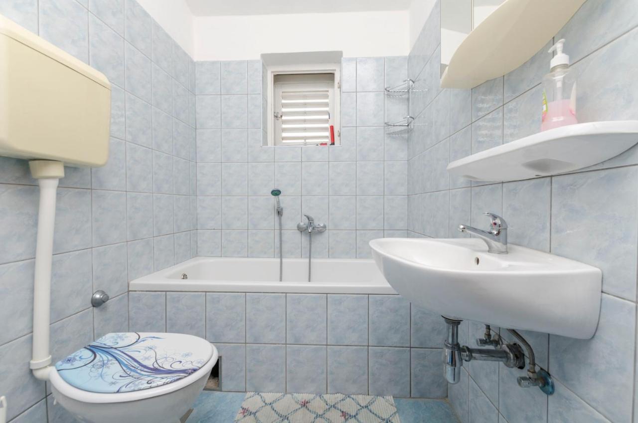 Apartment Damir Primosten Ngoại thất bức ảnh